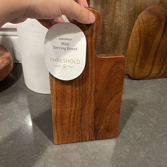 NWT Serving Board & Wooden Single Serve Mini Cheese Board - Picture 3 of 5